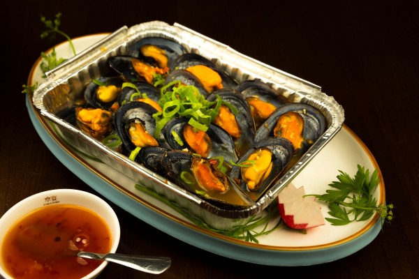 MEJILLONES  CON FIDEO DE ARROZ